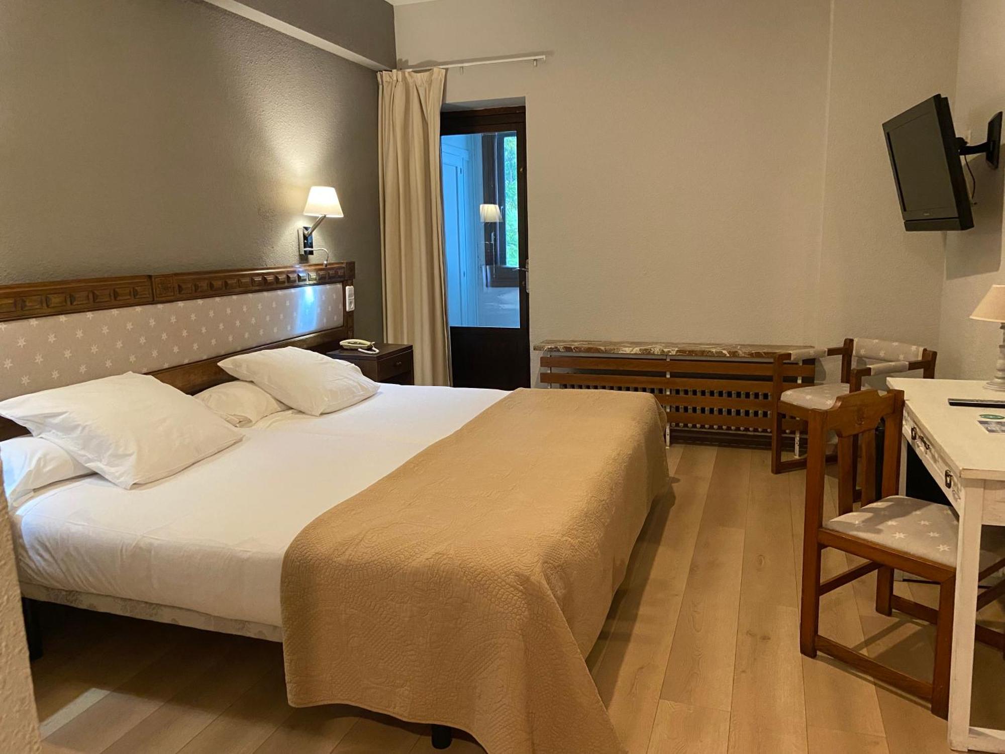 Hotel Edelweiss Candanchú Habitación foto